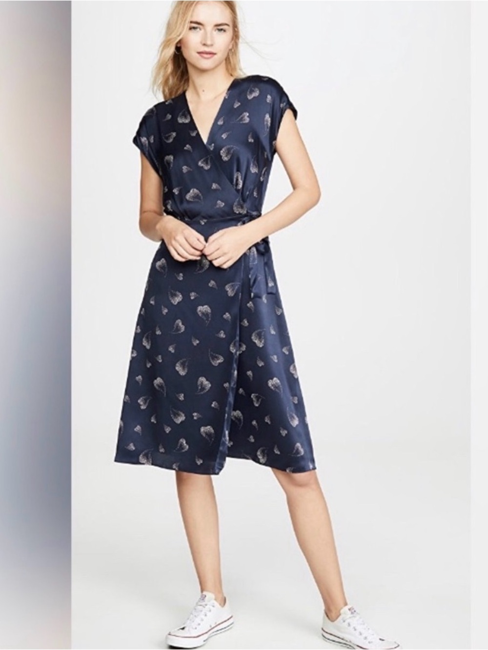 Joie Bethwyn B Silk Wrap Midi Dress Navy Heart Print Size S